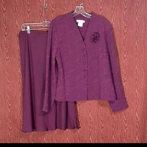 MISS DORBY 2 Piece Purple/Burgundy Long Sleeve V-Neck Button Up Skirt Suit Sz 16